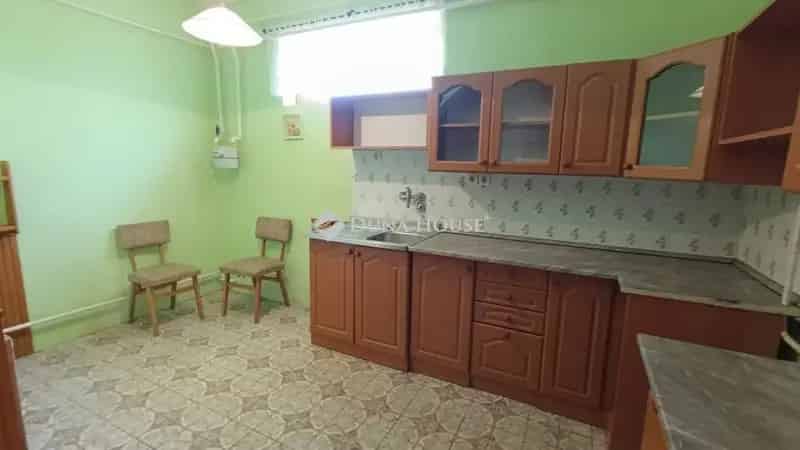 180m2-es 2 Lakrészes Családi Ház Eladó Bólyban