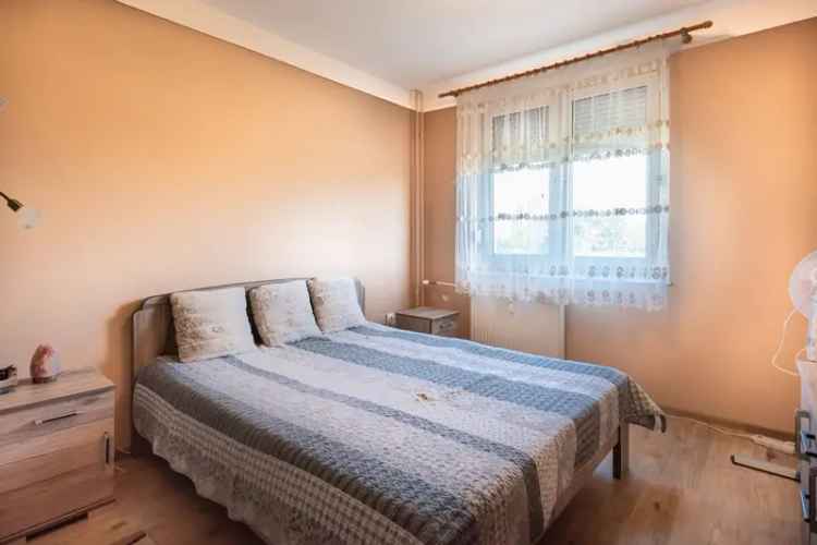 Miskolc Avas 1 2 fele szoba erkellyes panelprogram lakás eladó