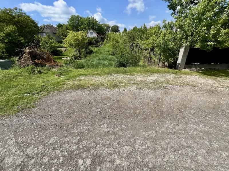 746 m2-es Zártkerti Telek Eladó Móron Kecskehegyen Panorámás Kilátással