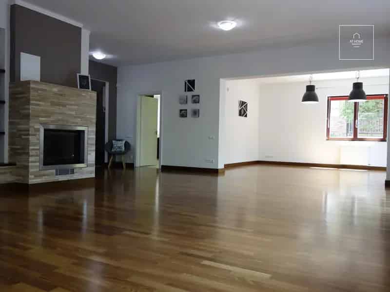2 szintes családi ház Budapest II kerület Adyligeten