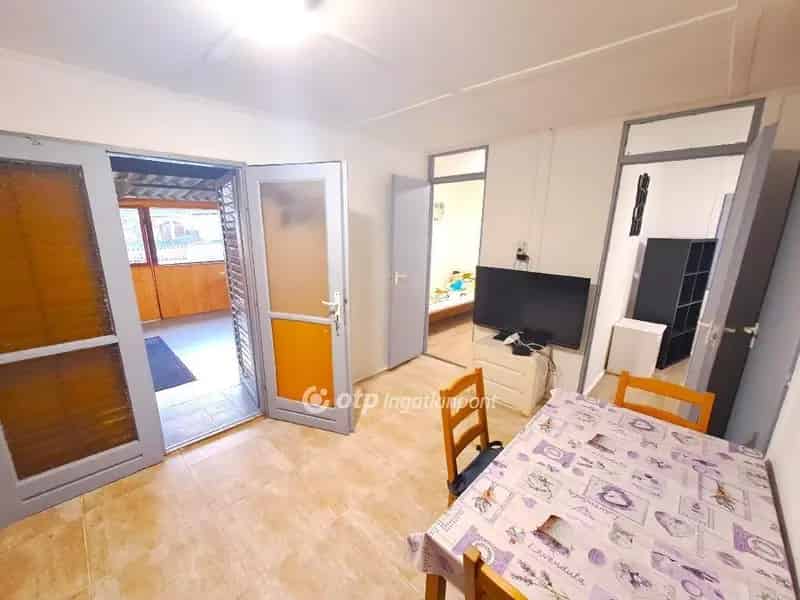Iker Apartmanház Tiszakécske Strandfürdő Közelében