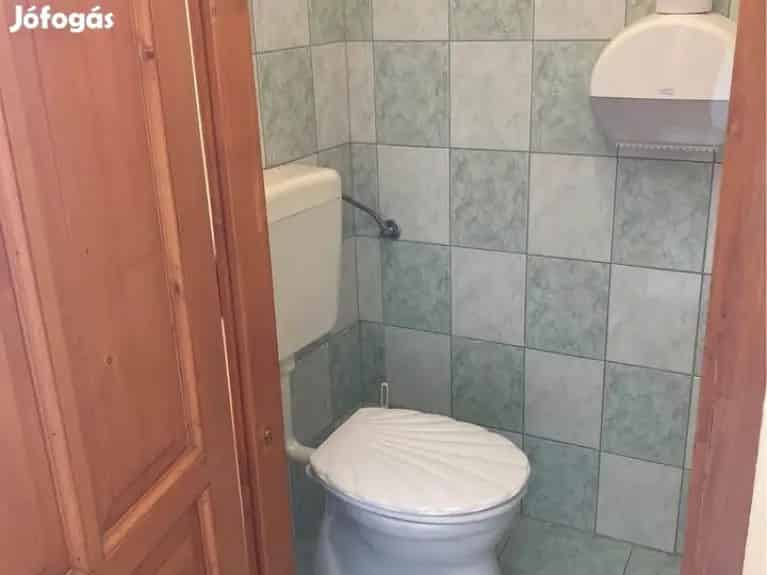Kiadó Iroda 2 szoba Erzsébet téren Nagykanizsán
