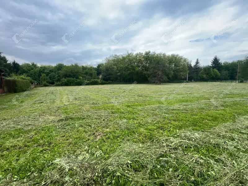 Eladó építési telek Bodonhelyen 674 m²