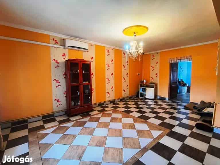 Nyíregyháza Ikerház Eladó 90 nm 2 Szoba Nappali