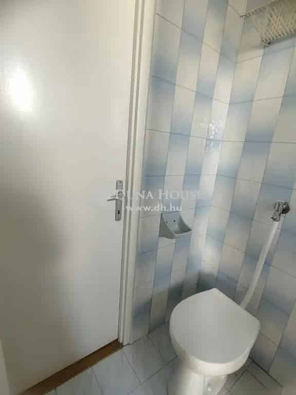 Pécs Egyetemváros 54m2 2 szobás Panel Lakás Eladó