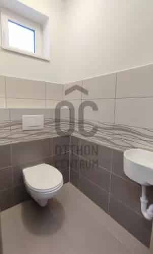 Székesfehérvári eladó családi ház, H506509