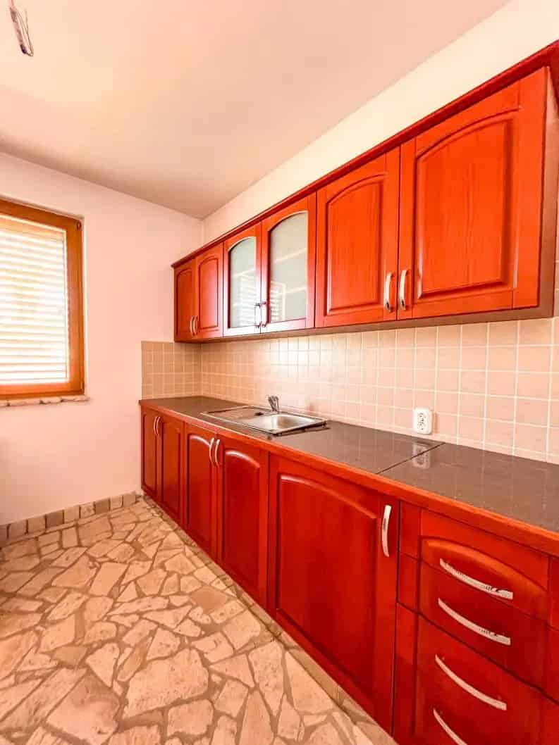 280 m2-es Családi Ház Eladó Komárom Koppánymonostoron