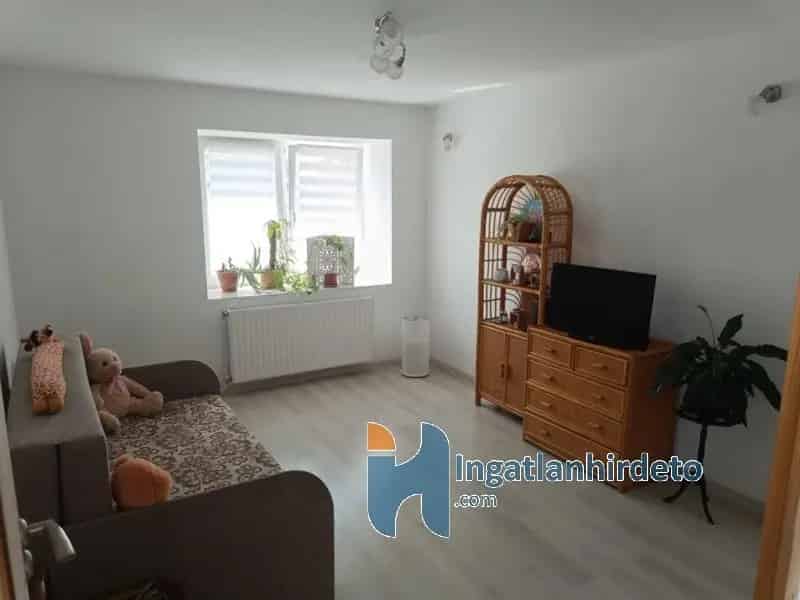 Felújított családi ház 83m2 849m2 telekkel napelemmel
