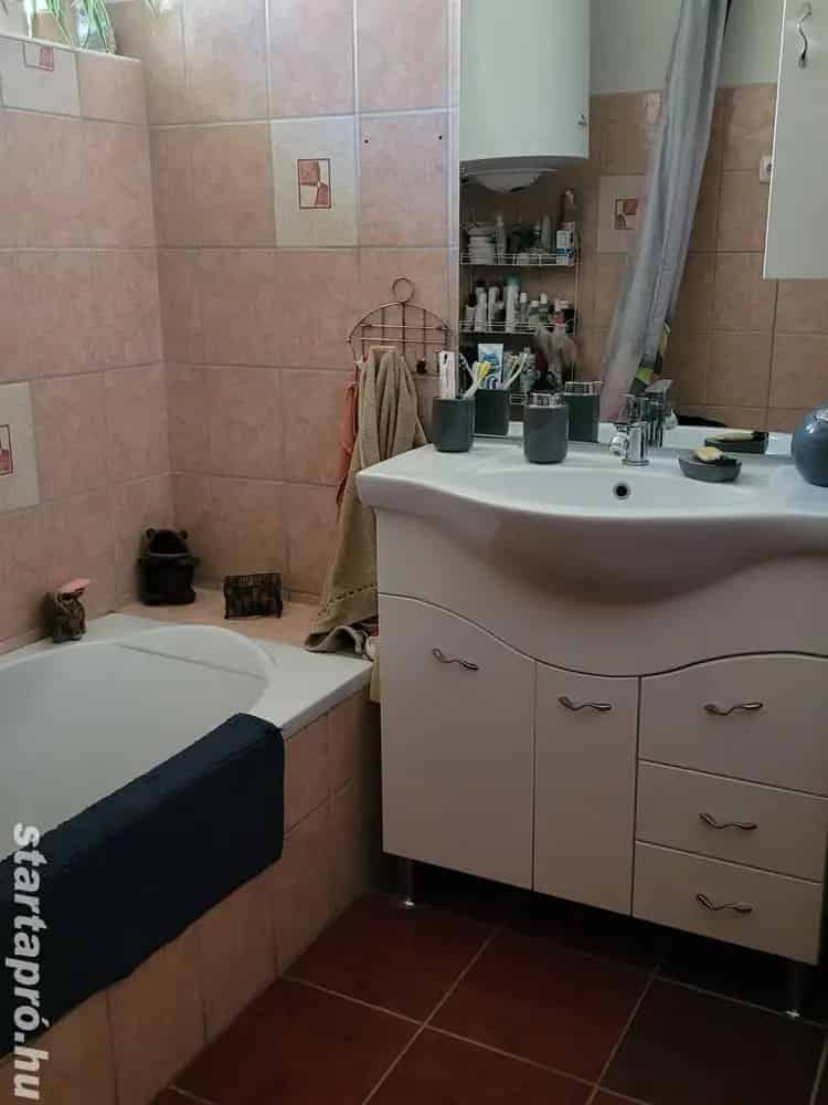Hitelmentes csaldi haz elado sajat tulajdonbol