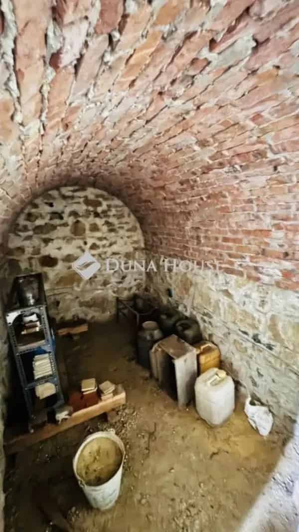 Erdőszéli ház eladó Pécsett nagy telekkel panorámával