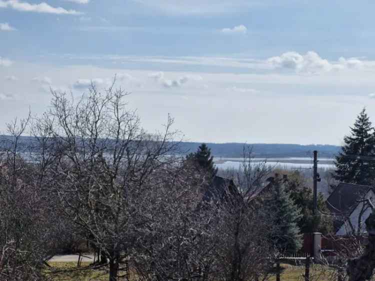 Sukoró Velencei-tó panorámás építési telek eladó