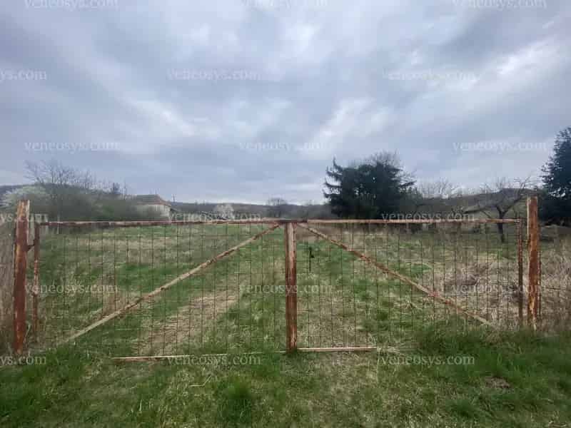 Eladó építési telek Monokon 2342 m2
