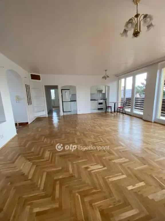 Sasadon 151 nm-es 5 hálószobás családi ház eladó