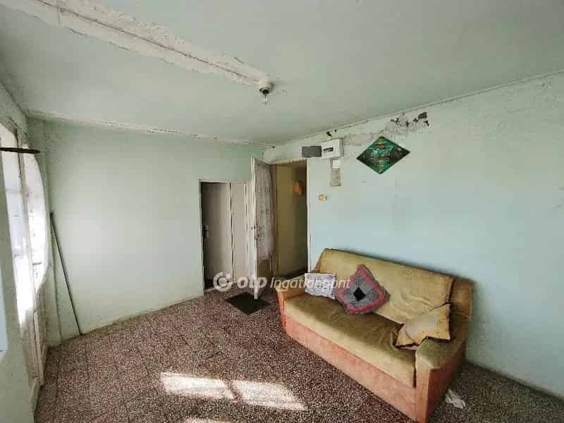 63 m2-es ház eladó Gádoroson 1403 m2-es telken