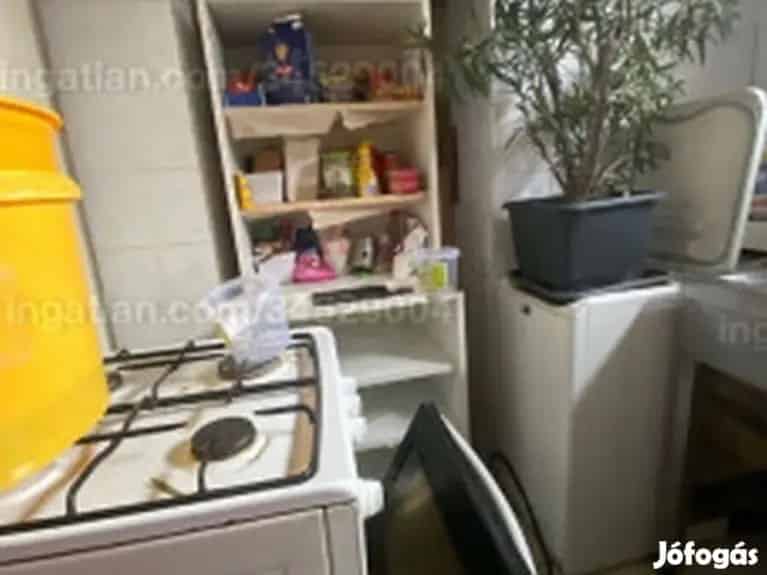 Tolna Mozson elado bejaratott uzlethelyseg 2 szoba lakassal