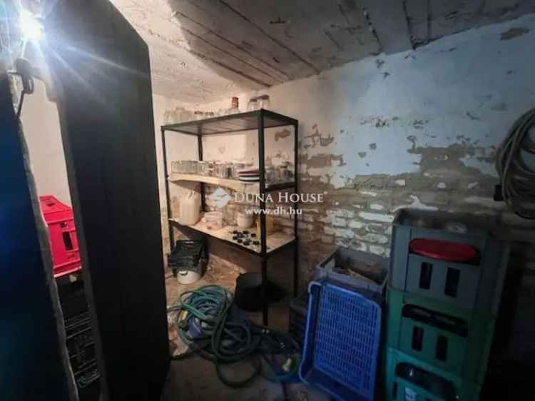 Komlói ház eladó Gadányi tavak közelében 60m2 1 5 szoba