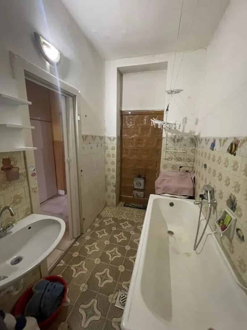 Úrkúti 64 nm-es 3 szobás téglaház eladó