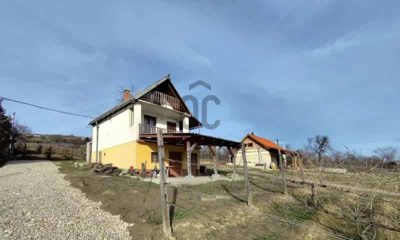 Csóri eladó telek gazdasági épülettel panorámás kilátással