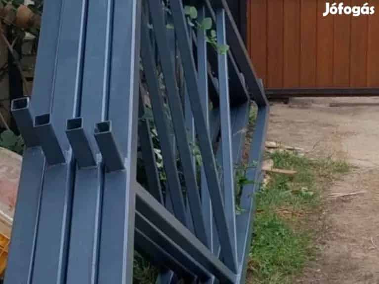 Fémszerkezetes Tároló Garázs Eladó 9x6x25m