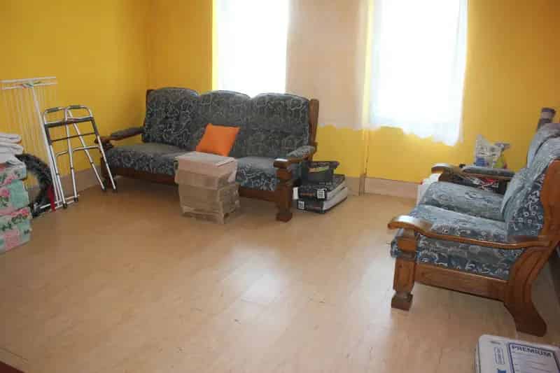 47 m2-es 2 szobás családi ház 716 m2-es kerttel
