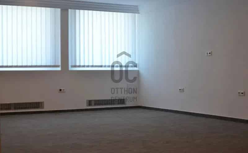 Budafoki út Irodaház 80-1200 nm  Klíma Lift Teakonyha