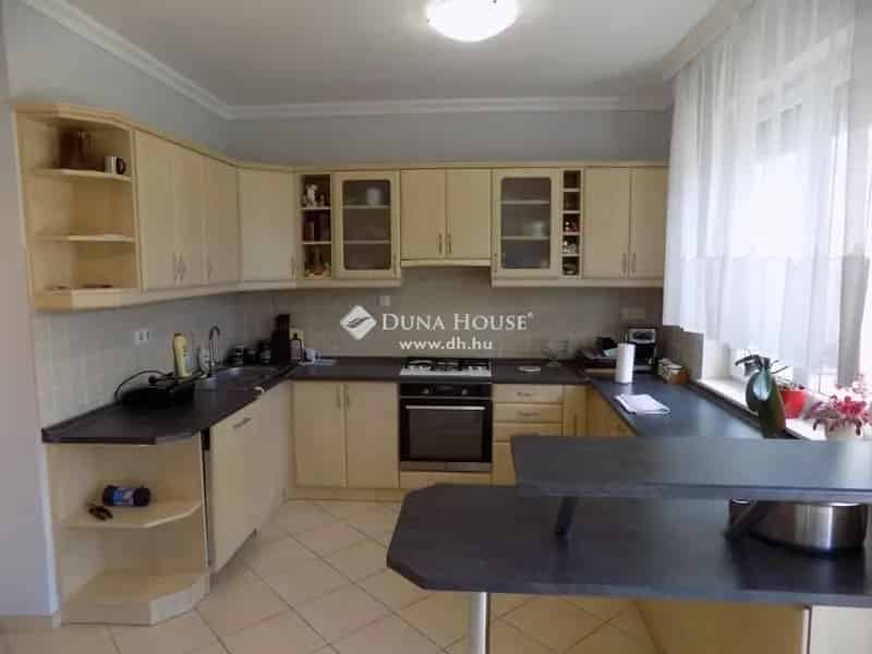 Ebesi családi ház eladó - nappali + 3 szoba, 1137 m² telek