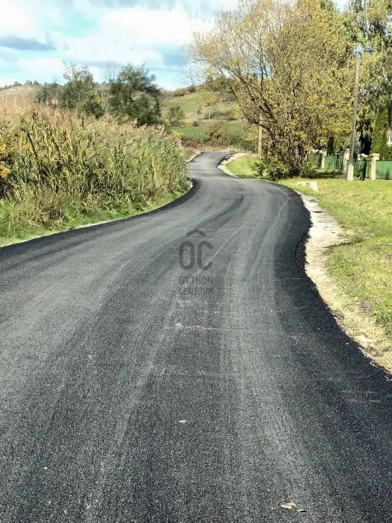 Ózdon 3000 m2-es Telek Eladó 2 Szintes Kőházzal