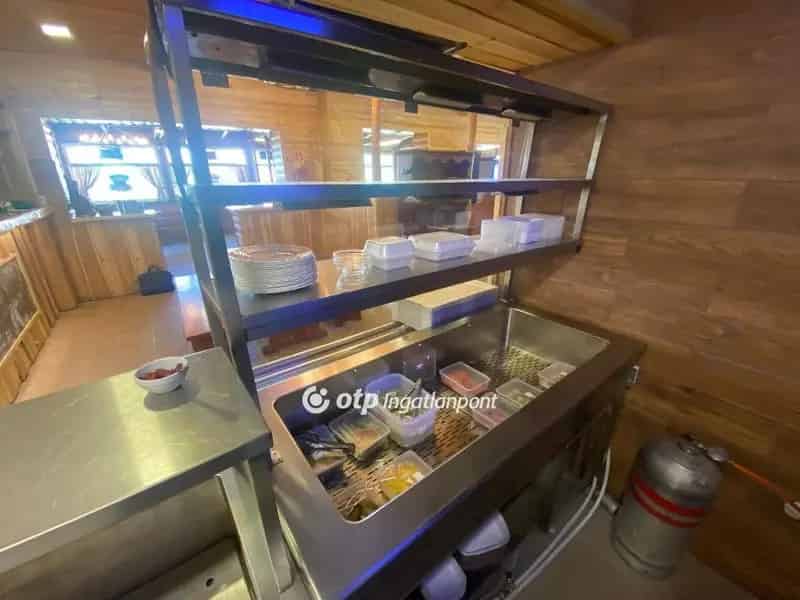 350 m2-es Felújított Étterem Eladó Tiszafüreden Befektetőknek