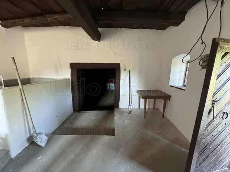 Balatonendrédi zártkerti ingatlan eladó - 1234 m2