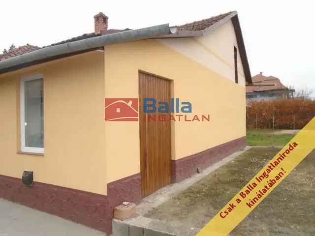 Tiszakécske családi ház eladó 63nm 2 szoba felújított