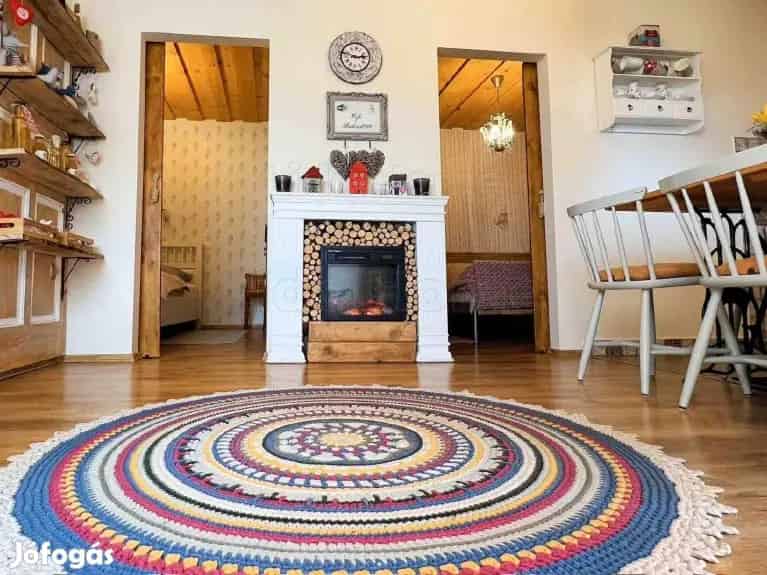 Kőröshegyi Vendégház Wellnesszel Eladó
