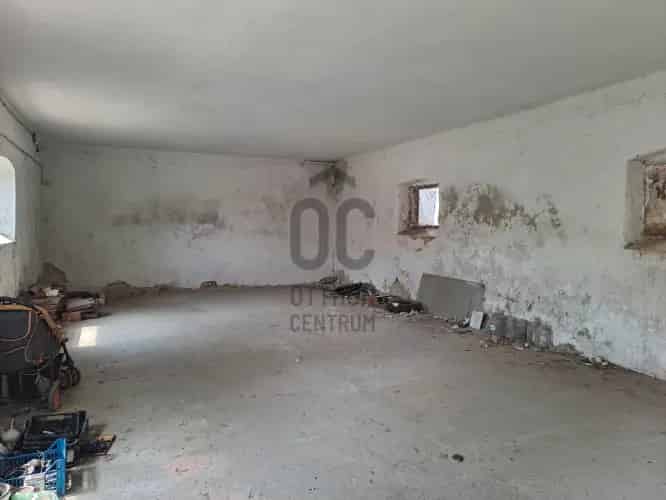 Pellérdi telek eladó épülettel - 2285 m2