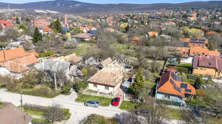 Pátyi családi ház eladó 180 nm-es telekkel