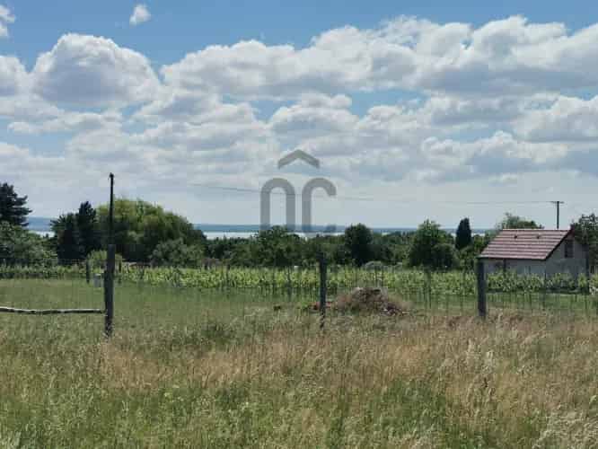 Révfülöpi eladó hobbytelek Balatonra panorámával
