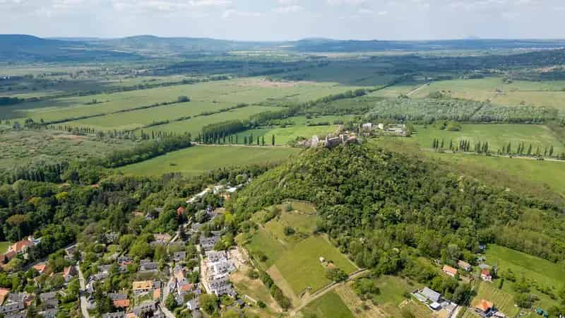 Balatoni Telek Panorámával 15 Hektáron