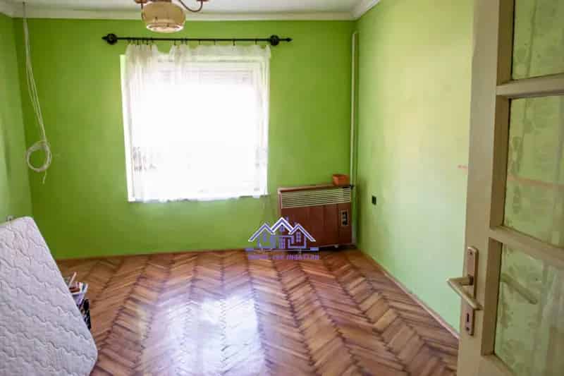Békés Belvárosi Családi Ház Eladó 81 m2 254 m2 Telekkel