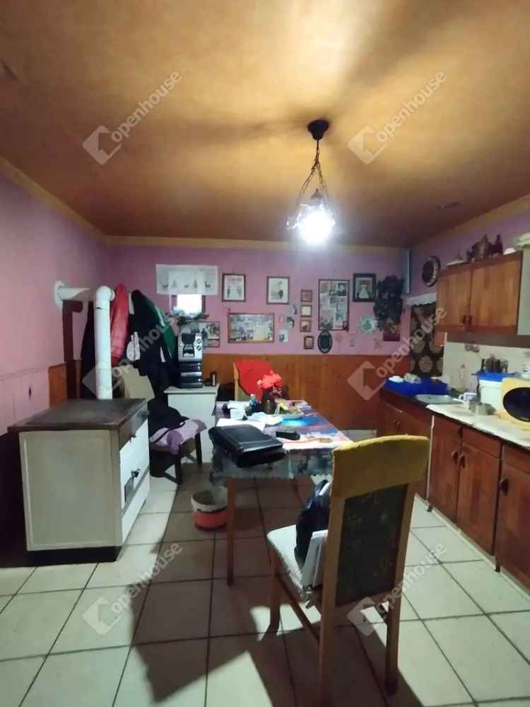 Győrszemerei családi ház eladó - 4 szoba, 1619 m² telek