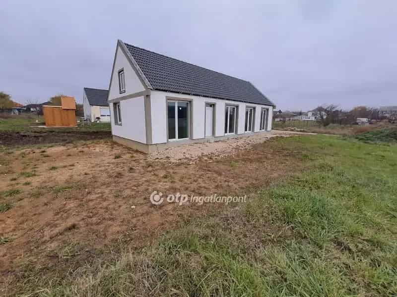 80 m2-es családi ház Hajmáskéren