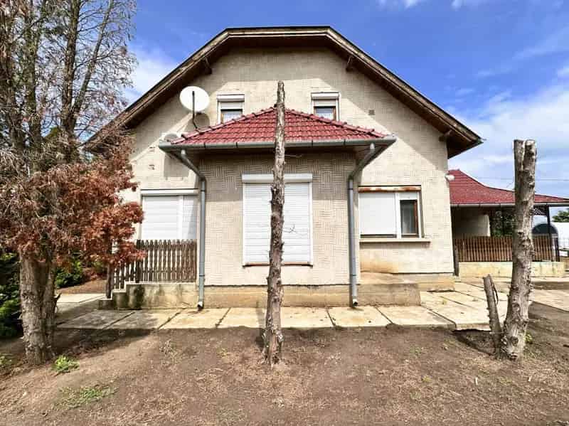Nagybánhegyesi családi birtok eladó - 16158 m2
