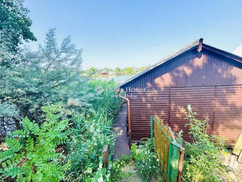 Sziget Nyaraló Eladó - Csendes, Nyugodt Környezet
