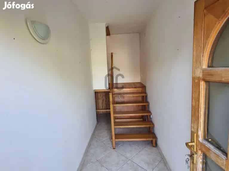 Mocsai eladó tégla családi ház - két generációnak is alkalmas