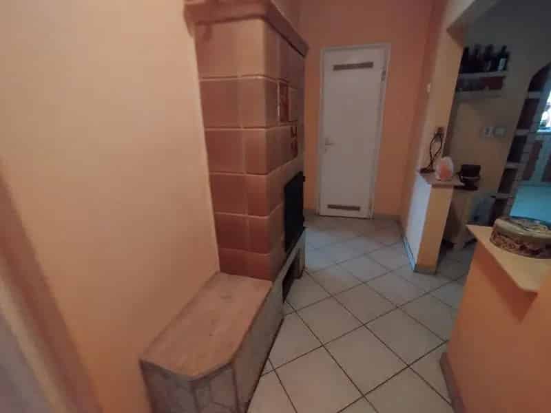 Tágas családi ház Győrladaméron nagy telken eladó