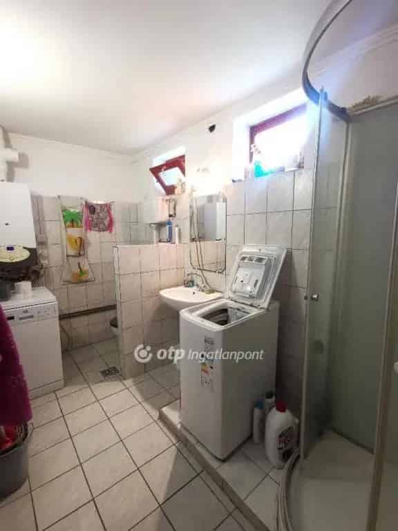 Dömsödi családi ház eladó - felújított, 66 6 m2, 734 m2 telekkel