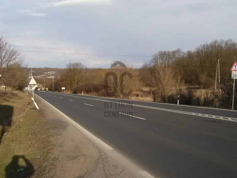 10 000 m2-es Telek Eladó Nógrád Megyében M2 Autópálya Mentén
