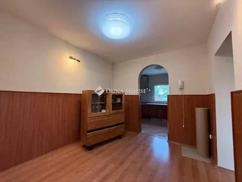 100 nm-es családi ház Vecsésen 351 nm-es kerttel