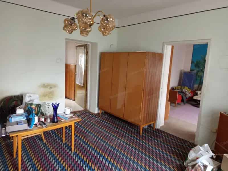 Szajoli felújítandó vályogház eladó 784m2 telekkel