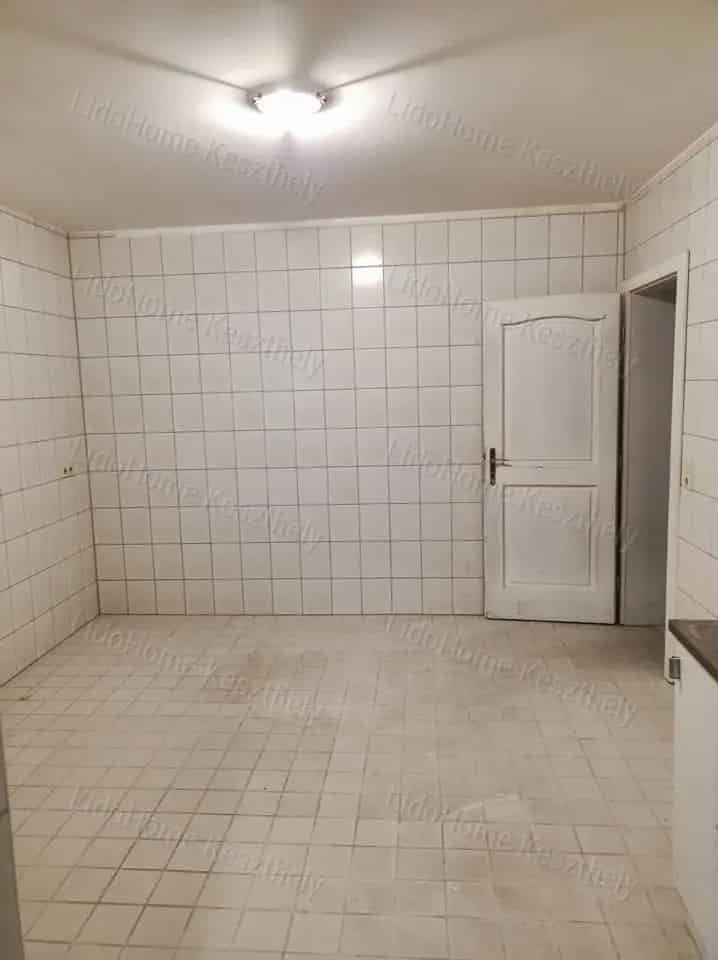 Hévízi Üzlethelyiség Eladó - 259 nm - Terasz - Szolgáltatásra Alkalmas