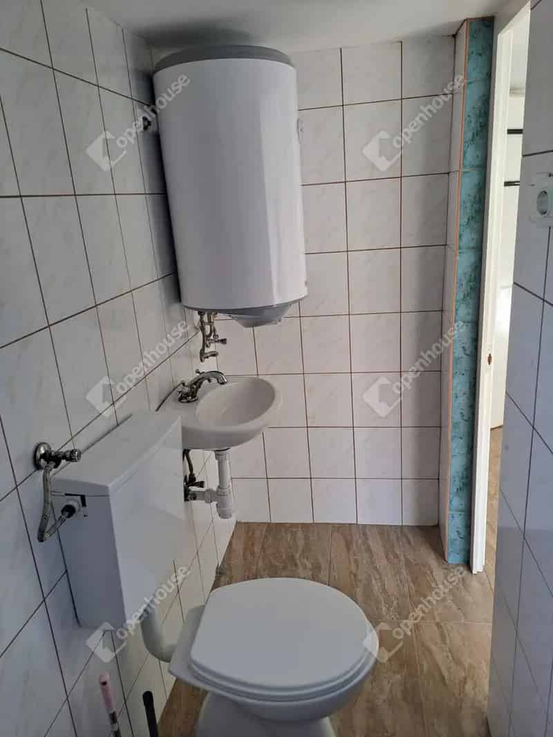 Vámosszabadi zártkert eladó - felújított, téliesített