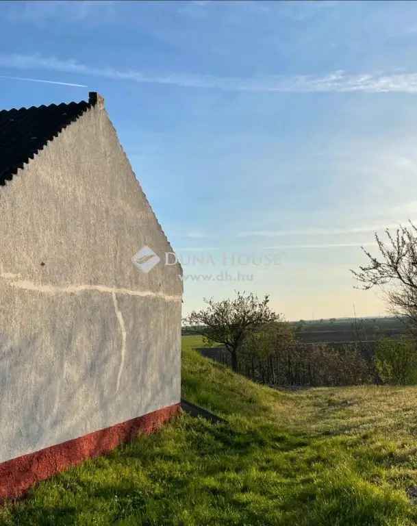 Zártkert Eladó in Tárkány, Dunántúl