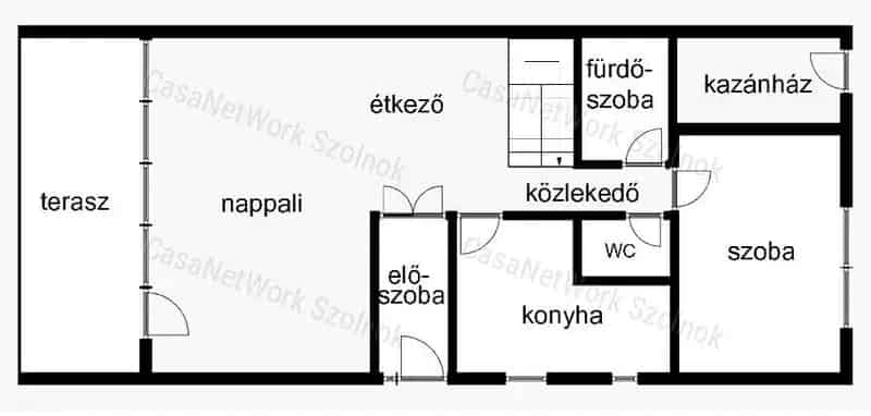 Felújított ikerházfél Szolnok Kocsoroson 4 szobával garázzsal